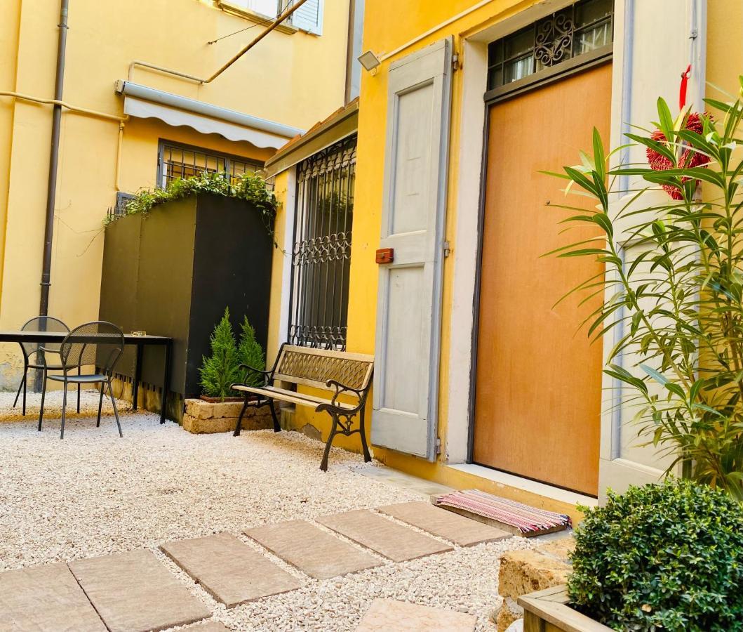 Апартаменты Gamberini House - Private Garden Болонья Экстерьер фото